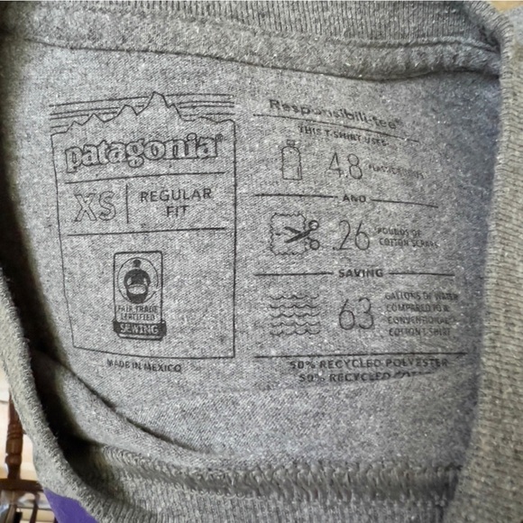 Patagonia Tshirt XS regular fit - Picture 6 of 7